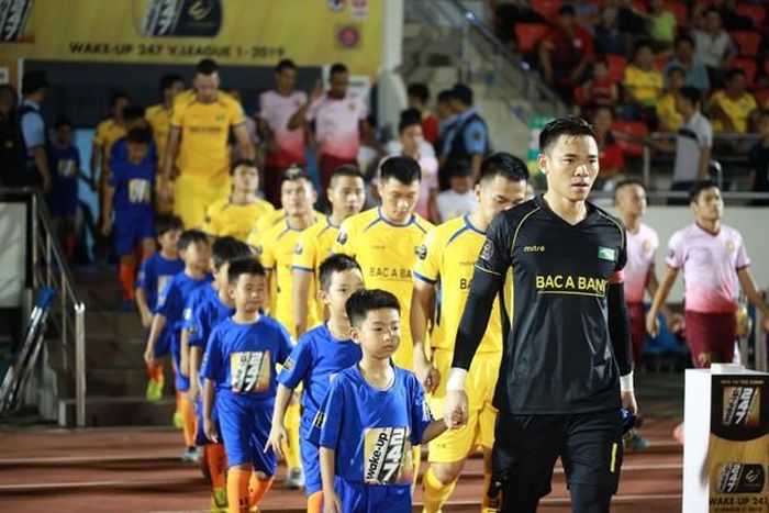 Trần Nguyên Mạnh là cầu thủ có khả năng cao ở lại SLNA. Ảnh: VPF