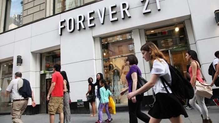 F21 rơi vào cái bẫy phát triển quá lớn của chính mình. Ảnh: CNBC