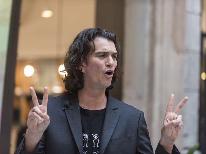 Cựu CEO của WeWork thích đi chân đất và có những thói quen kỳ quặc. Ảnh: Getty Images.