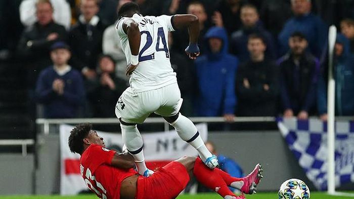 Tottenham gây không ít sóng gió lên khung thành Bayern ở nửa đầu hiệp 1