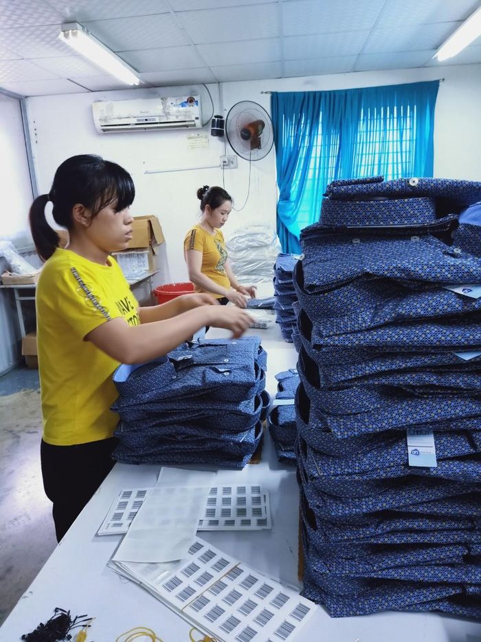 Mỗi người thợ chính là một giám sát viên trong dây chuyền sản xuất