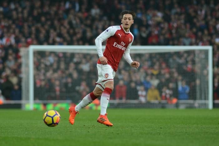  Vắng Oezil, Arsenal thiếu những đường chuyền sáng tạo. Ảnh: Planet Football. 