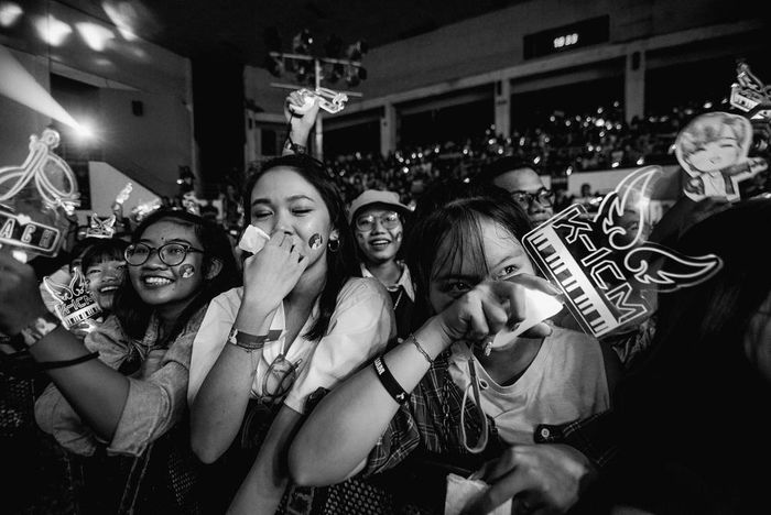 Là Jack nhận được lời chia sẻ đó nhưng nhiều fan lại bật khóc. Màn “tỏ tình” của cả 2 kết thúc bằng một cái ôm và tiếng reo hò từ người hâm mộ.