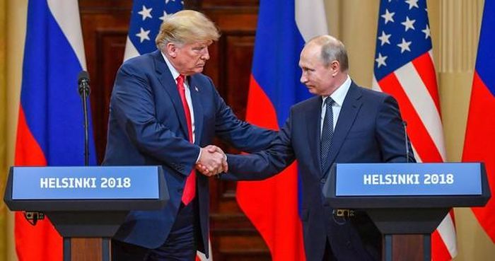 Tổng thống Nga Vladimir Putin và Tổng thống Mỹ Donald Trump tại Hội nghị thượng đỉnh Mỹ - Nga diễn ra tại Helsinki (Phần Lan) năm 2018. Ảnh: CNN