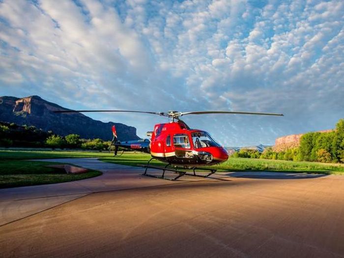Sân bay trực thăng khiến trang trại này trở nên thuận tiện cho những khách hàng có thể di chuyển bằng trực thăng. 