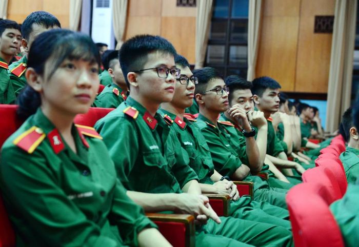  Lễ phát động cuộc thi thu hút đông đảo sinh viên tới dự.