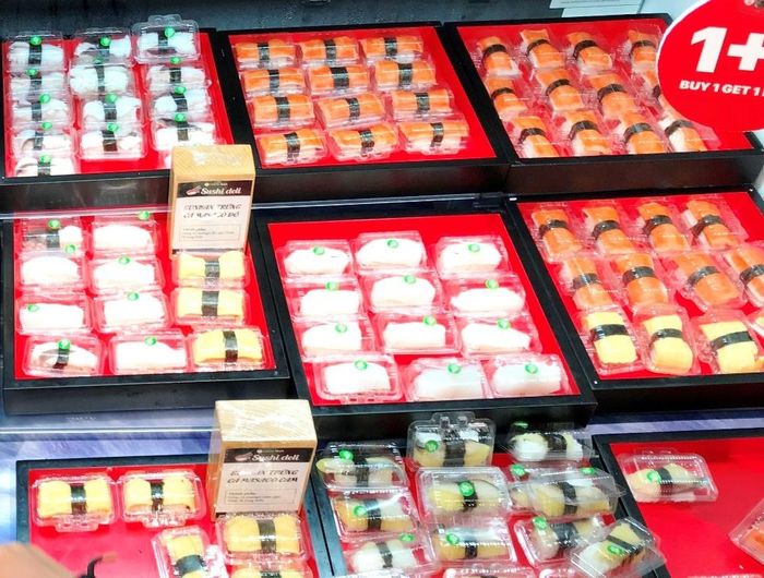 Sắc màu cơm cuộn