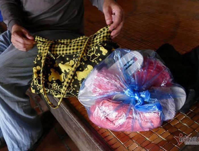 Sau khi trở về, bà Biên kể lại: năm 1991, một người đàn ông tên Quang hẹn bà ra đường lớn để đưa đi làm ăn xa. Bà đi theo và lên vùng giáp biên giới Việt - Trung, sau đó trèo qua hàng rào phân cách giữa hai nước để sang bên kia. Việc bà trở về quê nhà một phần rất lớn nhờ vào sự giúp đỡ của cộng đồng tham gia mạng xã hội, khi địa chỉ của bà được một người thanh niên đăng tải trên facebook và chia sẻ rộng rãi