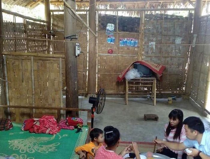 Cuộc gặp mặt đầy sư ngỡ ngàng nhưng ngập tràn hạnh phúc của M và gia đình. M kể lại những việc đã trải qua và tiết lộ người đàn ông đưa về chính là người đã giúp đỡ em, hai người nảy sinh tình cảm rồi quyết định về sống chung