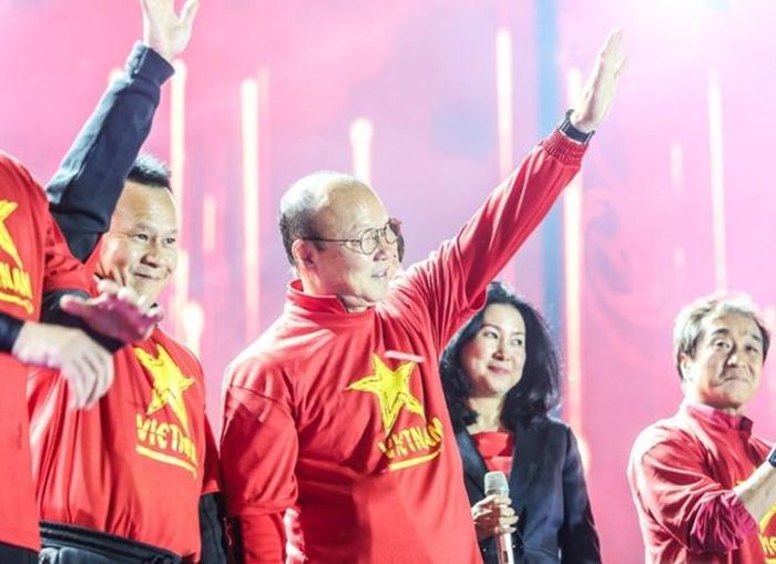 Truyền thông xứ Kim chi tin, thầy Park sẽ lại có 'phép' để cùng tuyển Việt Nam vượt khó