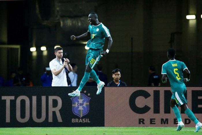 Senegal gỡ hòa từ chấm 11 mét