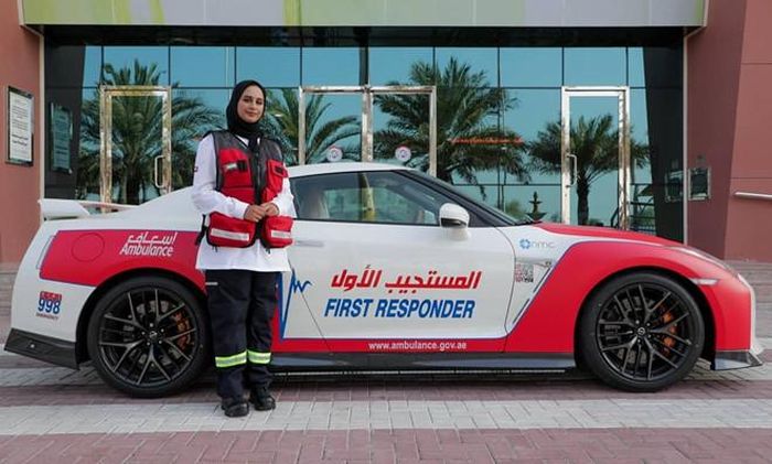 Dubai quả là "chịu chơi" khi trang bị siêu xe thể thao làm xe hỗ trợ y tế.