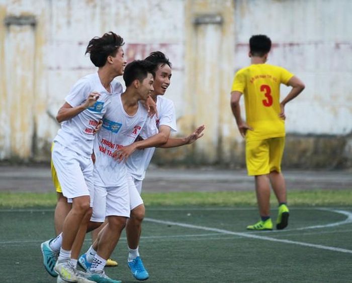  Bảng H: THPT Ngô Thì Nhậm 1-1 THPT Xa La 
