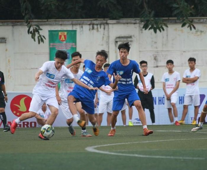  Bảng F: THPT Quang Trung (H.Đông) 0-0 THPT Trần Hưng Đạo (T.X) 