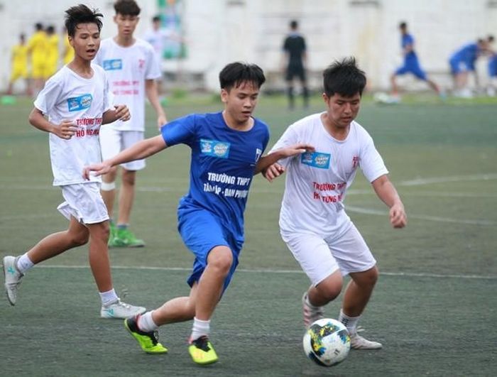  Bảng E: THPT Tân Lập (Đ.Phượng) 2-0 THPT Hồ Tùng Mậu 