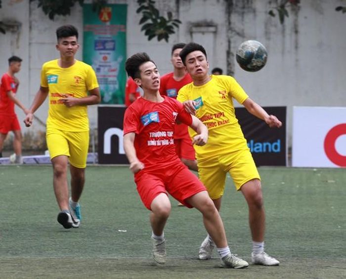  Bảng E: THPT Huỳnh Thúc Kháng 0-1 THPT Nguyễn Tất Thành 