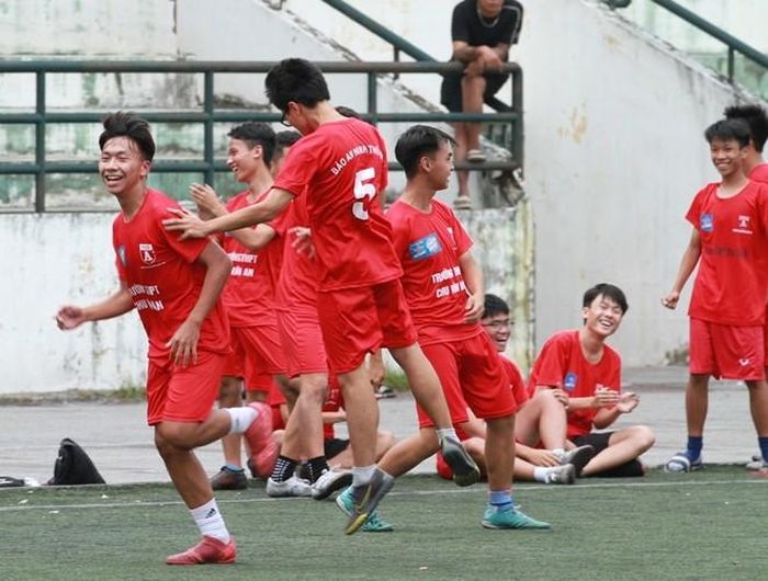  Bảng C: THPT Phúc Lợi 2-2 THPT Chu Văn An 