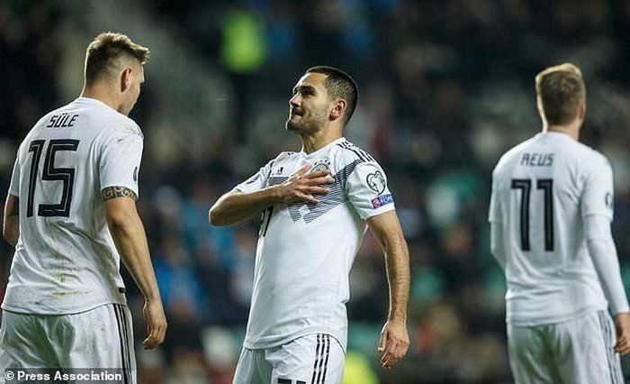 Ngôi sao của Man City thi đấu ấn tượng trước Estonia