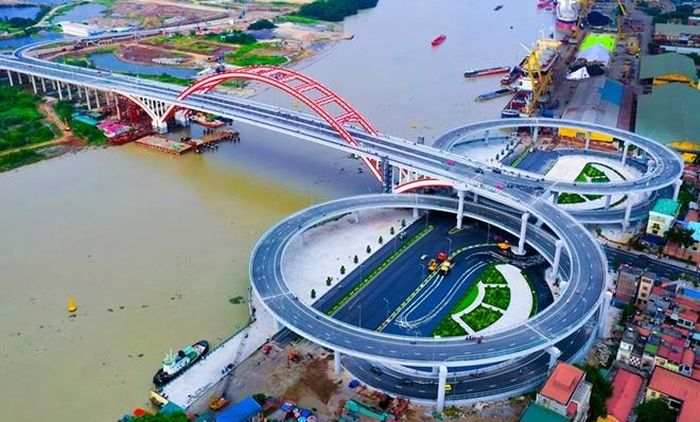 Một số hình ảnh cầu Hoàng Văn Thụ.