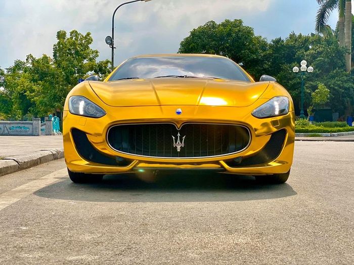 Maserati GranTurismo MC Sportline được trang bị khối động cơ V8, dung tích 4.7 lít do hãng siêu xe lừng danh Ferrari sản xuất. "Trái tim" này mang đến cho mẫu xe thể thao hạng sang công suất tối đa 460 mã lực tại vòng tua máy 7.000 vòng/phút và mô-men xoắn cực đại 520 Nm tại vòng tua máy 4.750 vòng/phút.
