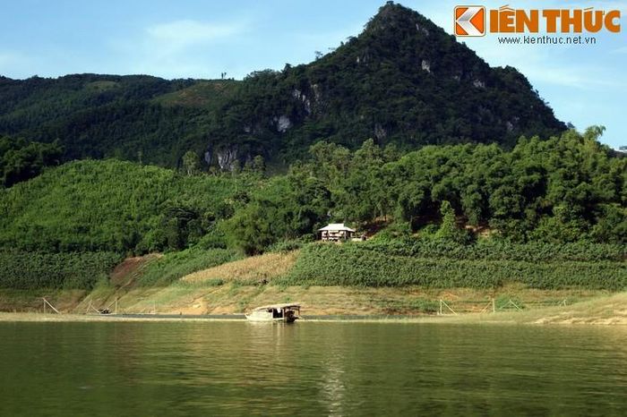 Ngày nay, với cảnh sắc thiên nhiên hoang sơ và kỳ vĩ, Thung Nai trở thành một thắng cảnh nổi tiếng của tỉnh Hòa Bình.
