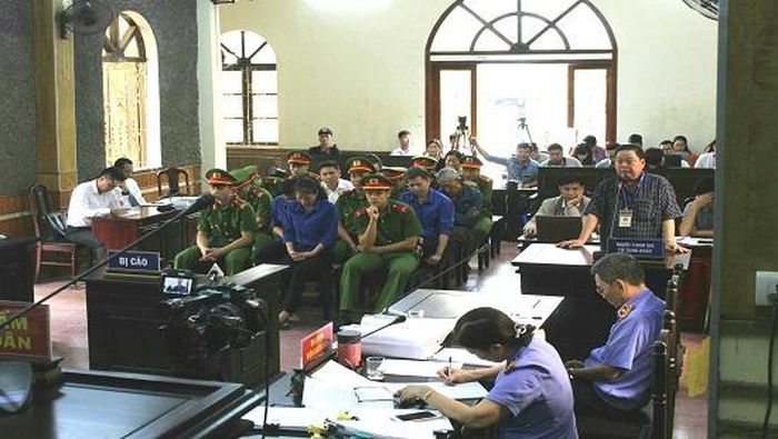 Toàn cảnh phiên tòa sáng nay