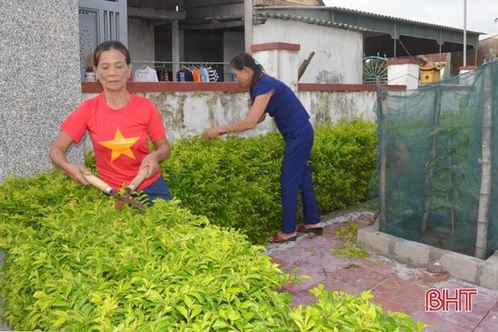 Huy động tối đa sức dân, giảm gánh nặng về đóng góp tiền của là quan điểm của thôn Liên Thành trong xây dựng khu dân cư mẫu