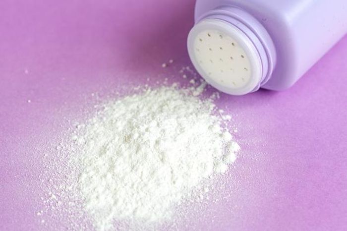Thực tế, bột talc (tan) được ứng dụng trong rất nhiều lĩnh vực, trong đó có mỹ phẩm và y tế. (Ảnh minh họa)