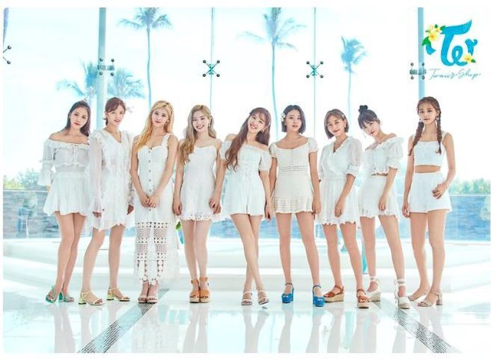 Twice đang chuẩn bị cho tour diễn thế giới