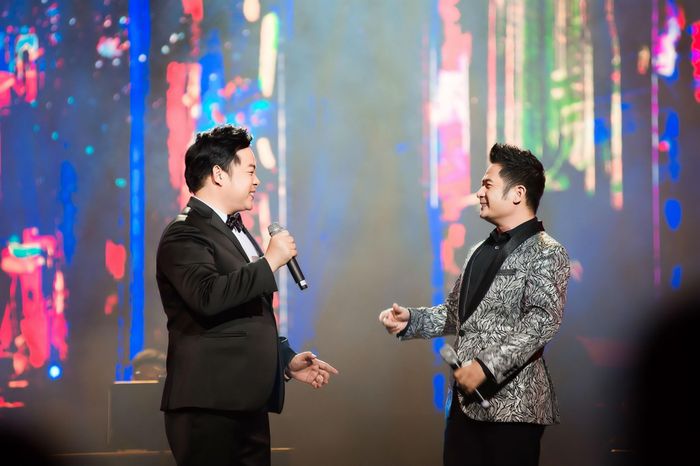 Bằng Kiều lần đầu so giọng Bolero trên sân khấu cùng Quang Lê với ca khúc "Xin đừng gọi nhau là cố nhân"