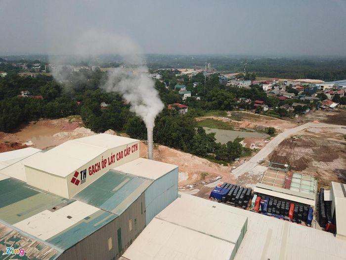 Lãnh đạo Gốm sứ Thanh Hà khẳng định dầu thải từ máy móc được lưu trữ để bàn giao cho đơn vị chuyên trách xử lý. Tuy nhiên, hàng tấn dầu đã bị đưa ra ngoài, gây nên sự việc ô nhiễm nguồn nước của Công ty nước sạch sông Đà.