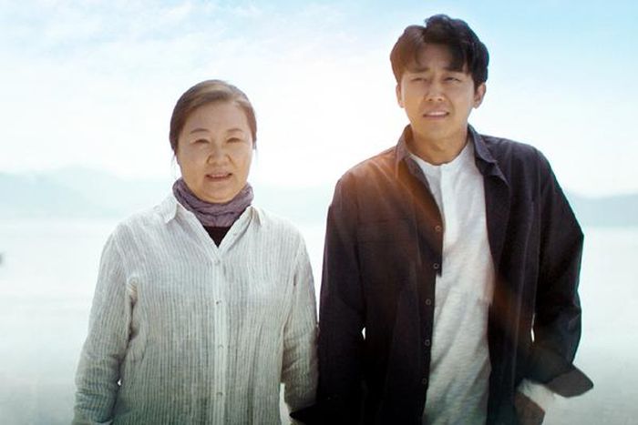 Kim Hae-sook, Son Ho-jun hóa thân vào cặp mẹ con lấy đi nhiều nước mắt của khán giả. 