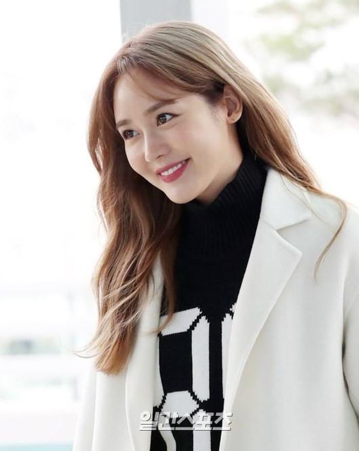 Hiện tại, Sung Yu Ri đã lập gia đình và không còn hoạt động thường xuyên trong giới showbiz. Tuy nhiên, sức hút của nữ ca sĩ vẫn không hề sụt giảm. Sự xuất hiện của Yu Ri luôn được truyền thông và khán giả xứ kim chi đặc biệt quan tâm. 