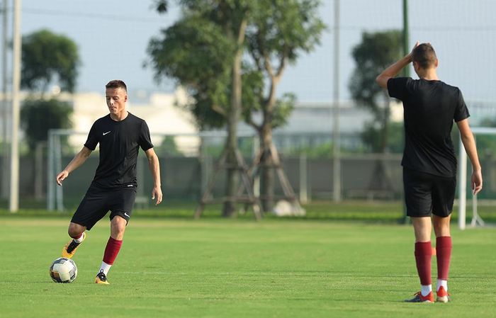 U21 Bosnia &amp; Herzegovina đã thắng trận đầu trước Moldova 4-0 (cùng bảng với Đức, Bỉ, Xứ Wales)