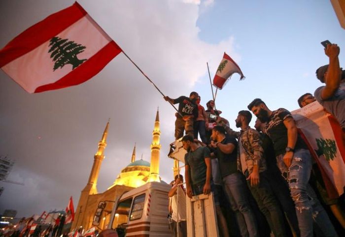 Hàng trăm ngàn người đã tham gia các cuộc biểu tình ở Lebanon