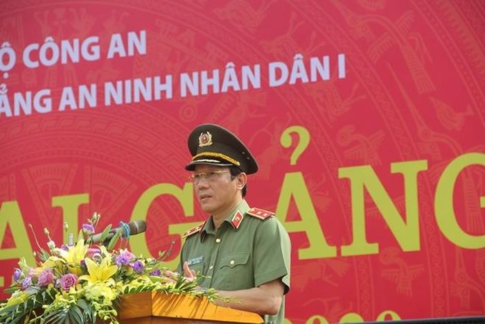 Thứ trưởng Lương Tam Quang phát biểu chỉ đạo tại lễ khai giảng