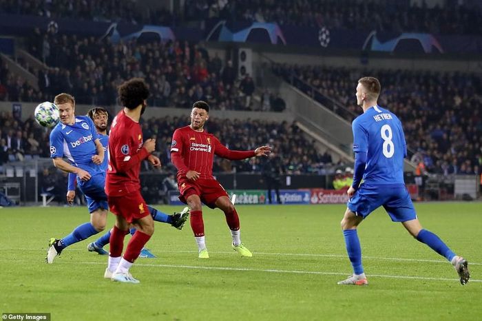 Siêu phẩm của Oxlade-Chamberlain.