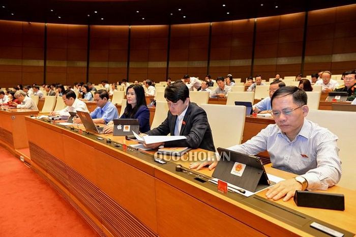 Phiên họp sáng 24/10 của Quốc hội