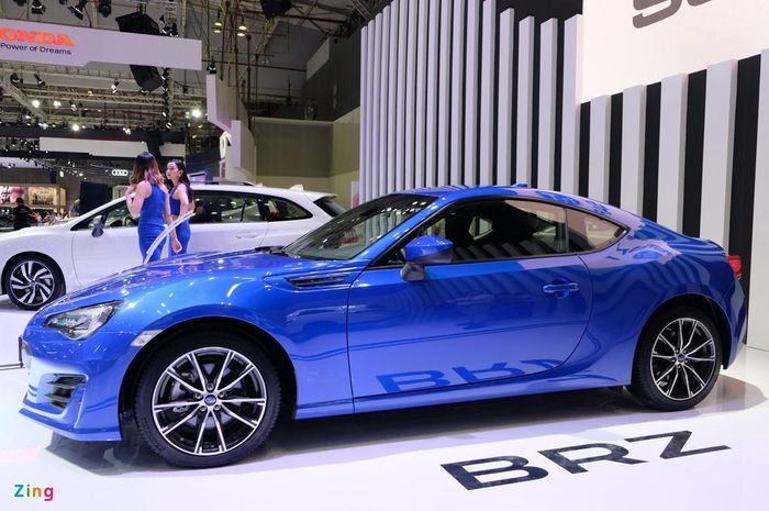 Điều dễ nhận thấy nhất ở thiết kế của Subaru BRZ là sự trẻ và năng động. Tổng thể, BRZ sở hữu những đường nét mềm mại nhưng gãy gọn.