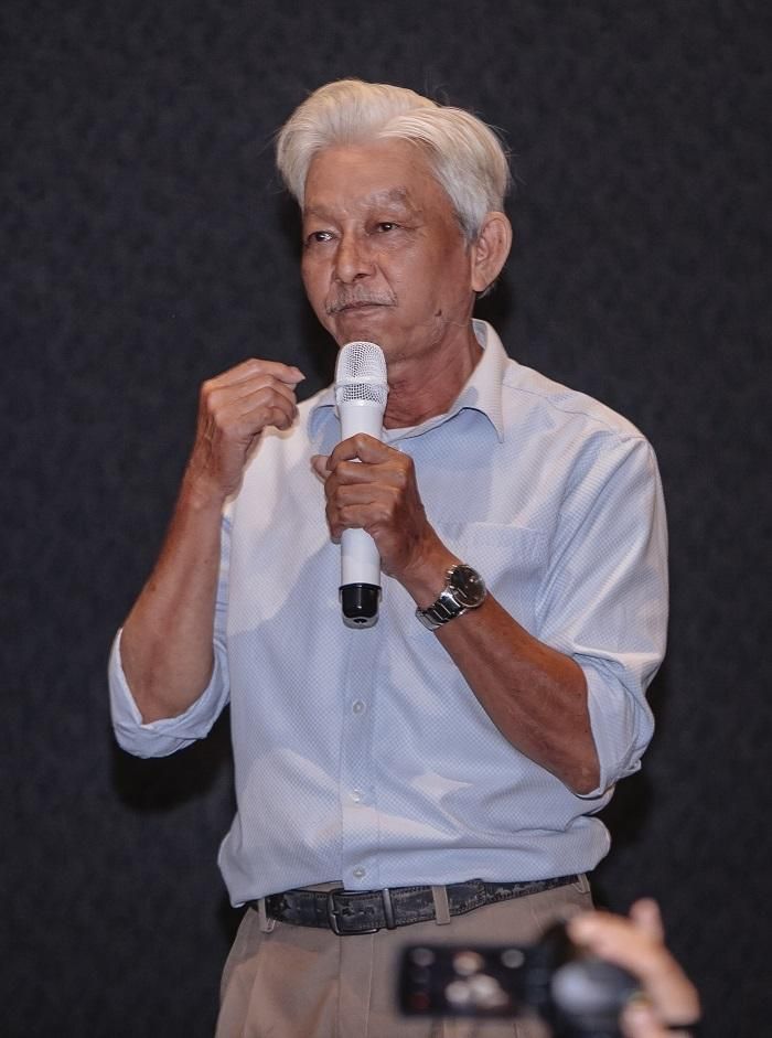 Bố Jun Phạm vui mừng, cảm ơn nhà sản xuất tạo sân chơi để rèn luyện con trai ông cũng như các nghệ sĩ.