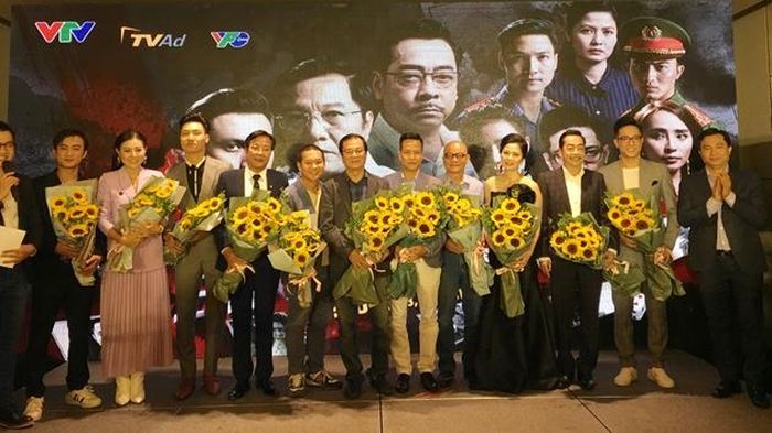 Dàn diễn viên đình đám của bộ phim.