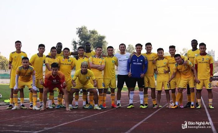 Nhiều cầu thủ sẽ không còn khoác áo SLNA ở mùa giải 2020. Ảnh tư liệu