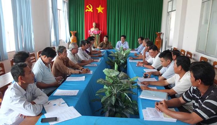 Hội viên tham gia sinh hoạt Câu lạc bộ “Nông dân với pháp luật” của xã Gáo Giồng