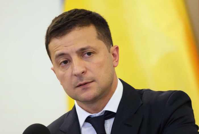 Tổng thống Ukraine Volodymyr Zelensky tuyên bố, trong số các vấn đề được đưa ra bàn thảo, hội nghị thượng đỉnh của nhóm Bộ tứ Normandy sẽ phải thảo luận về luật về tình trạng đặc biệt của khu vực Donbas