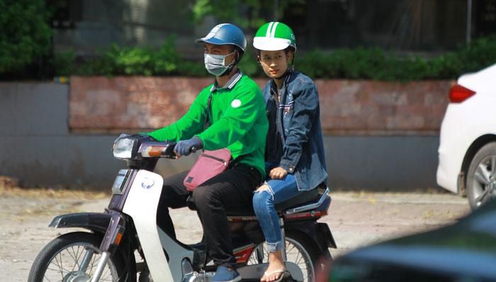 Xe ôm công nghệ ngày càng phổ biến đối với người dùng. Ảnh: Chiến Công