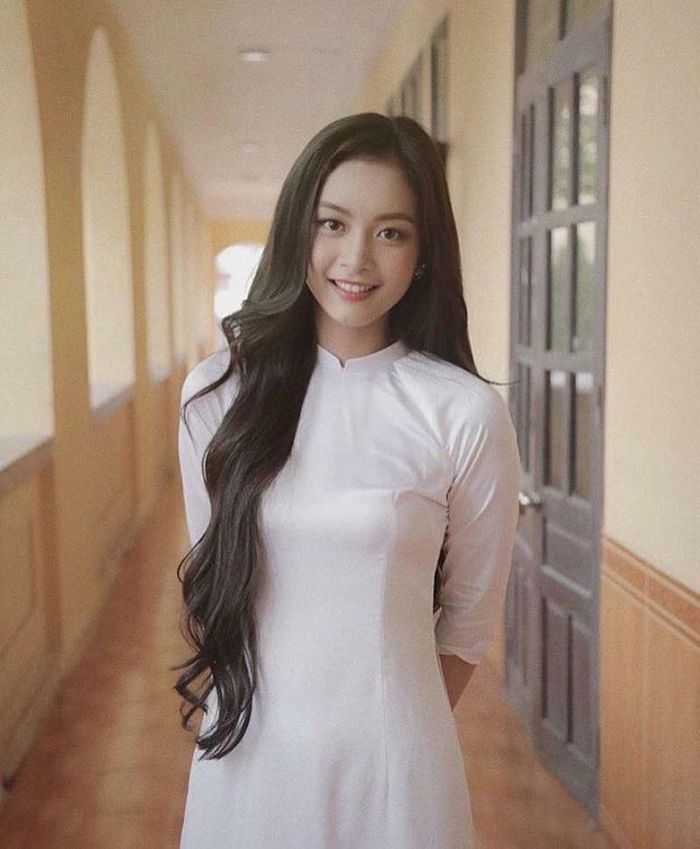 Kiểu tóc bồng bềnh uốn nhẹ 