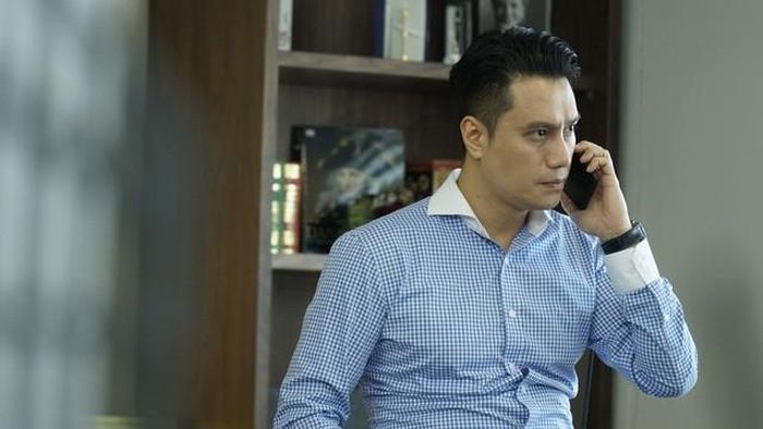 Việt Anh vào vai có hình bóng như một nhân vật đình đám tên Vũ trong vụ án được đưa ra xét xử gần đây