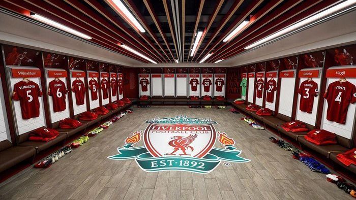 Phòng thay đồ của Liverpool trước trận đấu