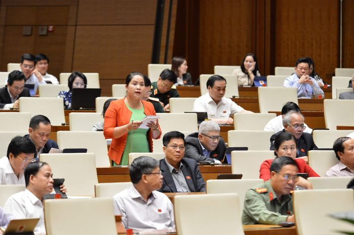 ĐB Y Nhàn: Phòng ngừa người vi phạm bỏ trốn, cần thiết ngăn chặn xuất cảnh