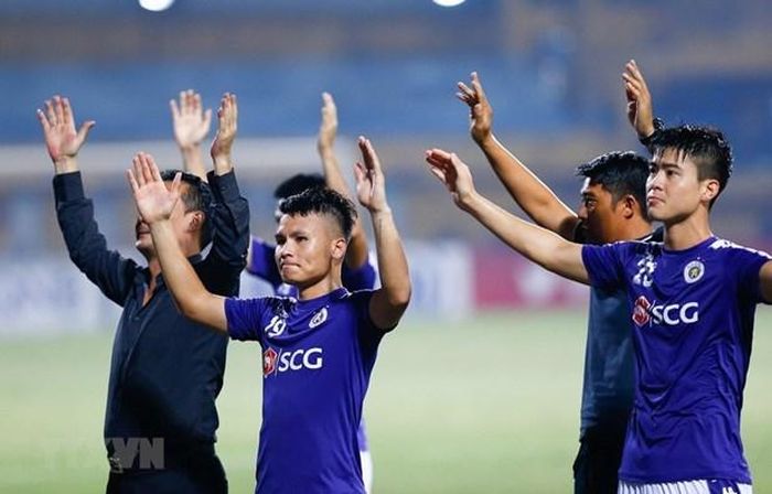 Các cầu thủ Hà Nội FC chưa thể hội quân vì phải đá chung kết Cúp Quốc gia vào ngày 30/10 tới. (Ảnh: Trọng Đạt/TTXVN)